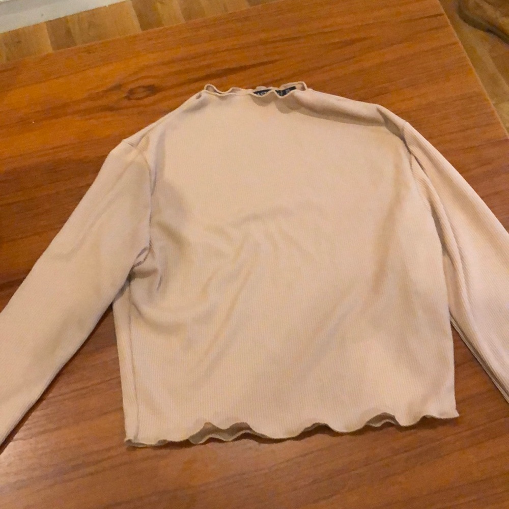 NASTY GAL copped lettuce edged top